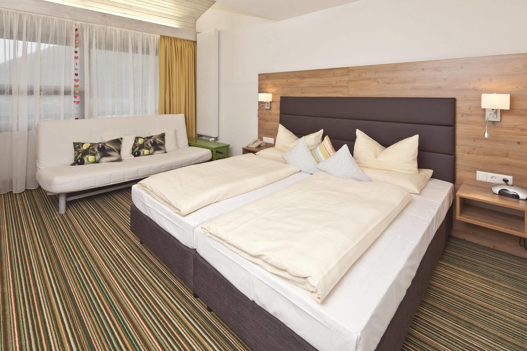 Akzent Hotel Hoehenblick Muehlhausen im Taele Kültér fotó